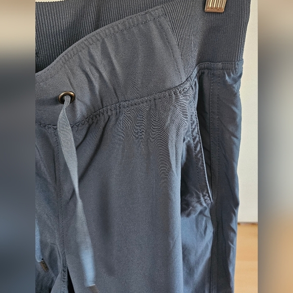 Champion Nilon Workout Pants - Picture 11 of 11